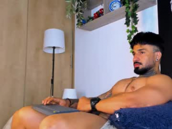 naughty_dominant webcam model stream image
