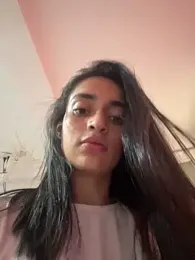 leilani_X webcam model stream image