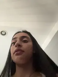 leilani_X webcam model stream image