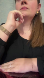 Lesgirlysroom webcam model stream image