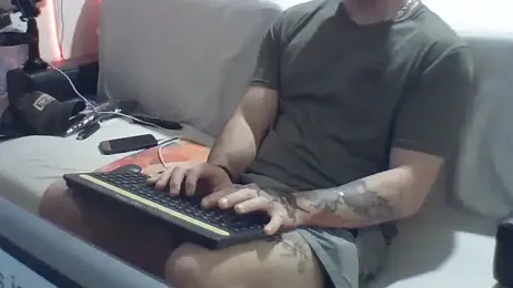 Luv2SuckBWC92 webcam model stream image