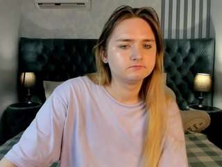 melaniass webcam model stream image