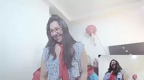 malishka18 webcam stripchat model stream image