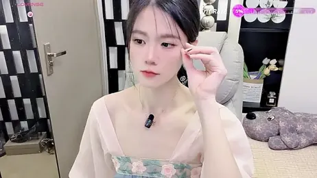 Yueyue-MM webcam stripchat model stream image