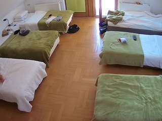 voyeurcam-julmodels-bed-6 webcam model stream image