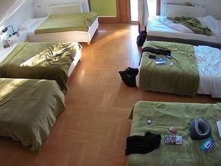 voyeurcam-julmodels-bed-6 webcam model stream image