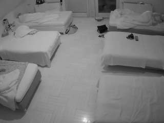 voyeurcam-julmodels-bed-6 webcam model stream image