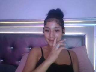 nai0miiladen webcam model stream image