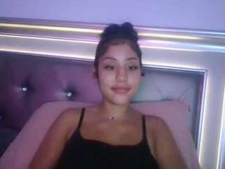 nai0miiladen webcam camsoda model stream image