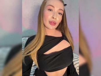 MILEDIUM webcam model stream image
