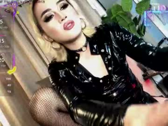 kylie_iyutera webcam model stream image