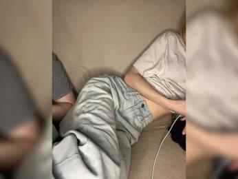 Slim_baby webcam model stream image