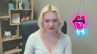 SweetLilyxo webcam model stream image
