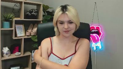 SweetLilyxo webcam model stream image