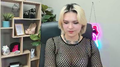 SweetLilyxo webcam model stream image