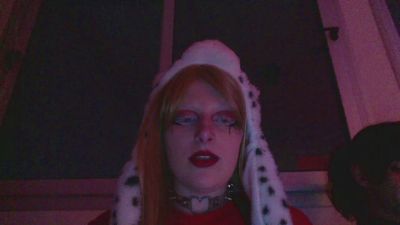 Switch_Asstrid webcam model stream image