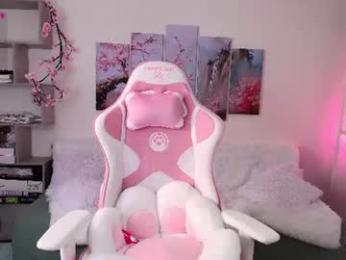 poompoompeach_ webcam model stream image