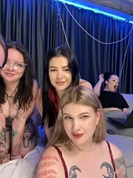 RollingGirls webcam model stream image