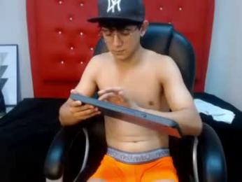 axel_rose20 webcam model stream image