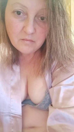 axell58 webcam model stream image