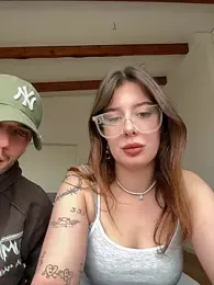 Chaos_and_cream webcam stripchat model stream image