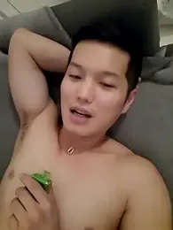 Woonee1680 webcam model stream image