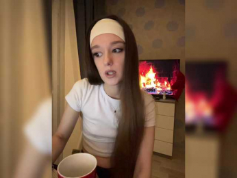 doch_kupitmana webcam bongacams model stream image