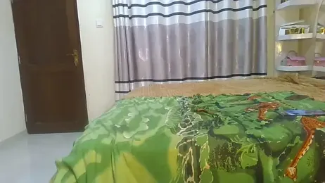 Fine_assie webcam stripchat model stream image