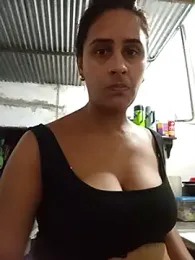 Andreita_95 webcam model stream image