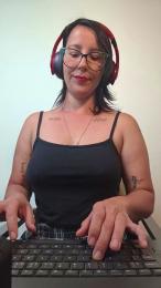 mahina84_ webcam cam4 model stream image