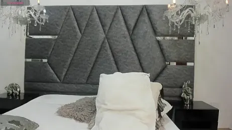 PilarJones_ webcam model stream image