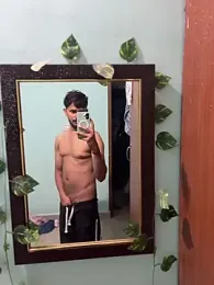 Ujwal-98 webcam model stream image