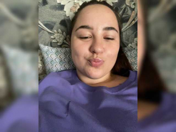 AdelinaTaylorsan webcam model stream image