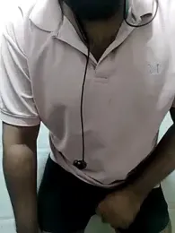 Karthk1010D webcam stripchat model stream image