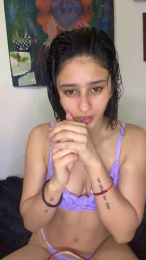 Maddydoll webcam model stream image