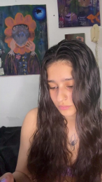 Maddydoll webcam model stream image