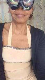 Hot_mum webcam model stream image