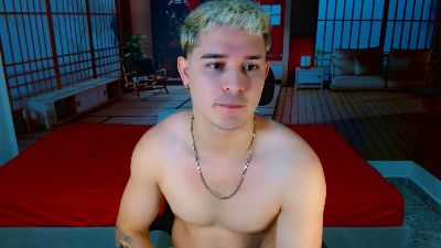 AlexPierss webcam model stream image
