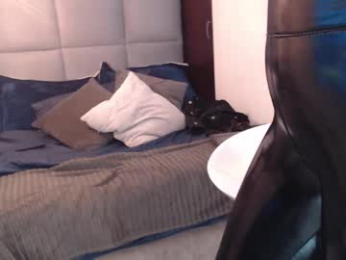 serena_laurent_ webcam model stream image