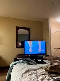 2HandsLong webcam model stream image