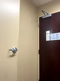 2HandsLong webcam model stream image