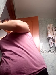 saraqueen__ webcam model stream image