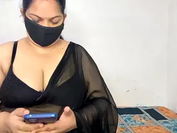 vinky05 webcam stripchat model stream image