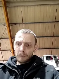 CrookedBunk3527 webcam stripchat model stream image