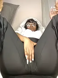 ThaBundaa webcam model stream image