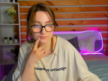 Tararyannn webcam model stream image