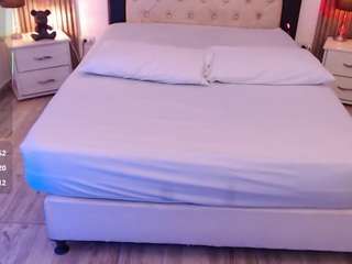 zoe-jones13 webcam model stream image