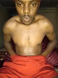 Hluga_25 webcam stripchat model stream image