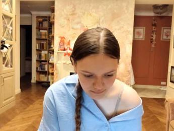 ElenaKeel webcam model stream image