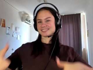 dainawalcott webcam model stream image